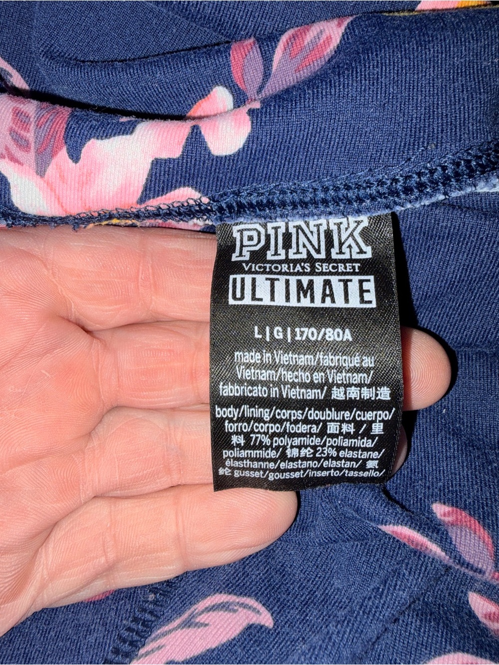 PINK Victoria's Secret Navy Floral Leggings - Picture 4 of 4